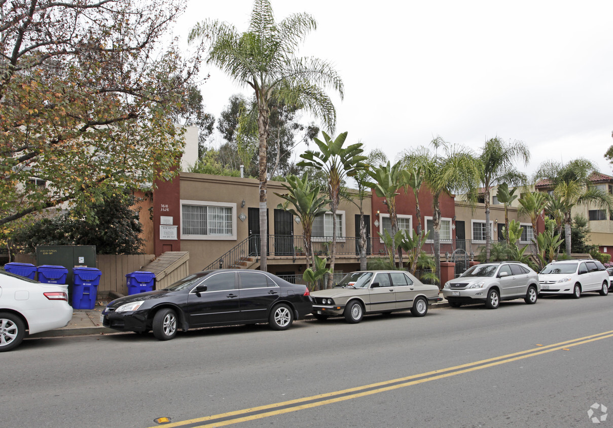 Building Photo - Canyon View Apartments