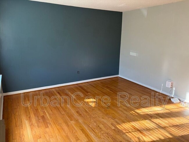 Building Photo - 808 N 30th St