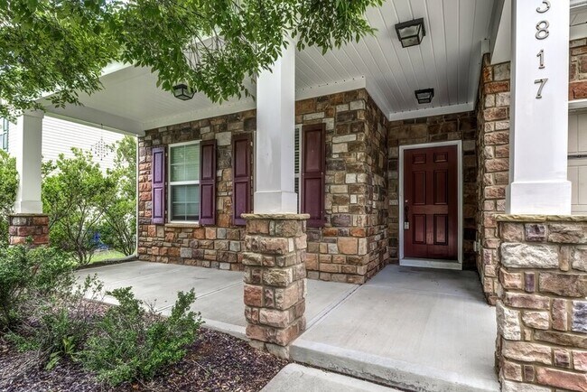 Building Photo - 3817 Althorp Drive