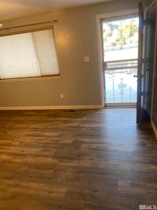 Foto del edificio - 11690 Oregon Blvd