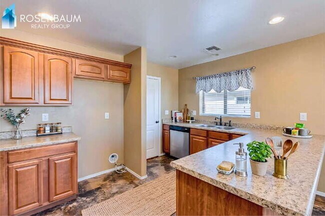 Foto del edificio - 538 E Dragon Springs Dr