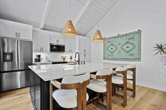 Building Photo - 1605 US-1