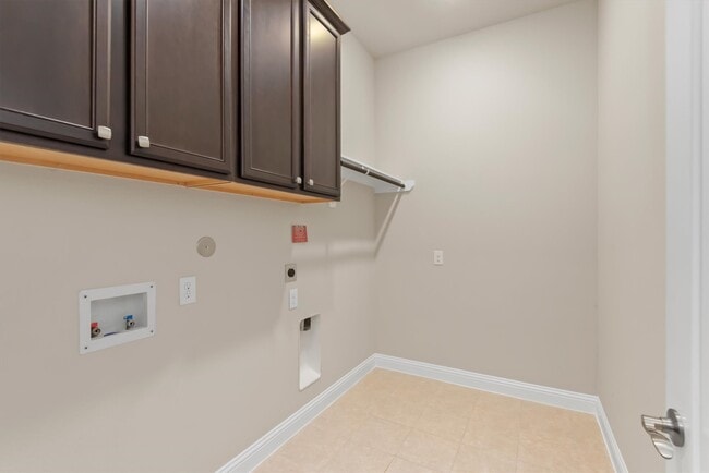 Building Photo - 4218 Davis Oak Dr