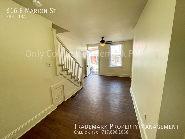 Building Photo - Beautiful 3 Bedroom Town Home
