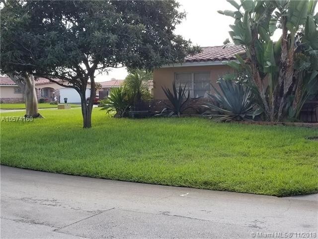 Building Photo - 4301 NW 12th Dr