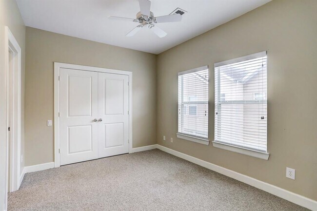 Building Photo - 3507 Mosley Ct