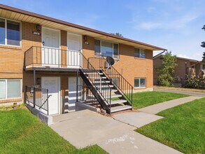 Building Photo - 1069 S 80 E