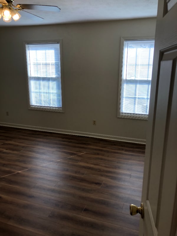 Foto del edificio - 311 Timothy Way