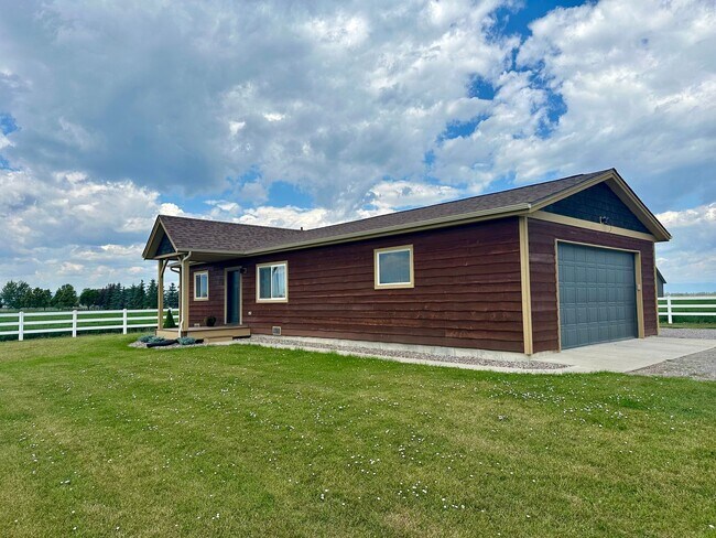 Building Photo - Charming Kalispell Home