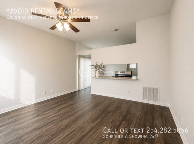 Building Photo - 4001 Colonial Sun Dr