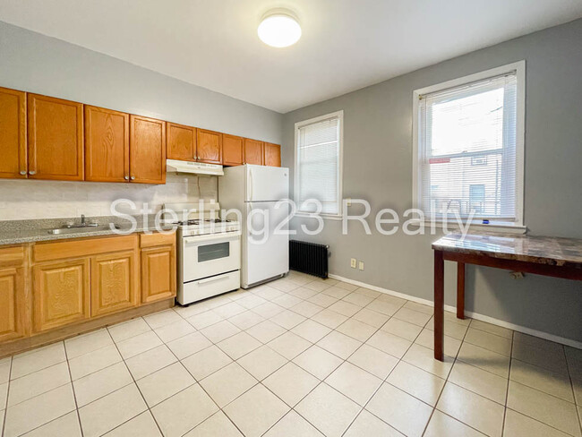 KITCHEN - 2550 22nd St