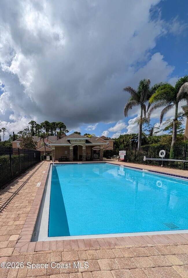 Foto del edificio - 4116 Meander Pl