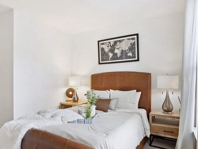 Building Photo - 2517 Sayles Pl SE