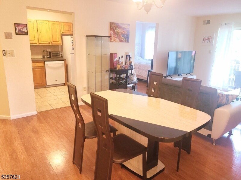 Primary Photo - 14 Brookside Ln