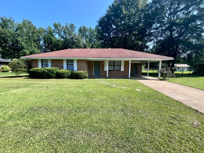Building Photo - 68 Military Chapel Ln