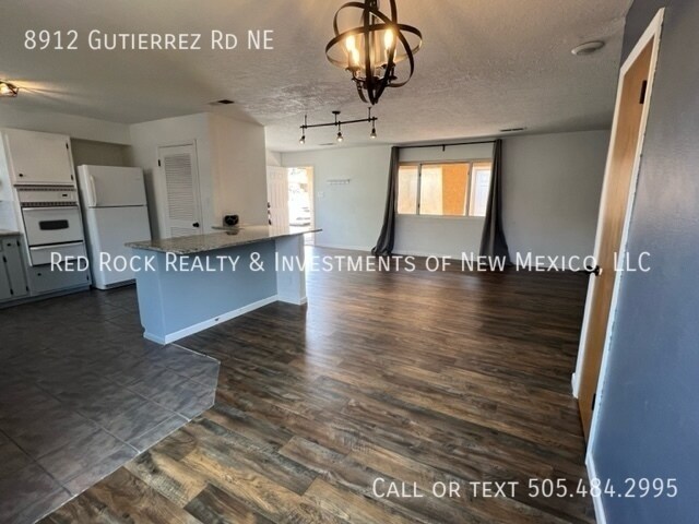 Foto del edificio - 3 bedroom home on East Side of ABQ!