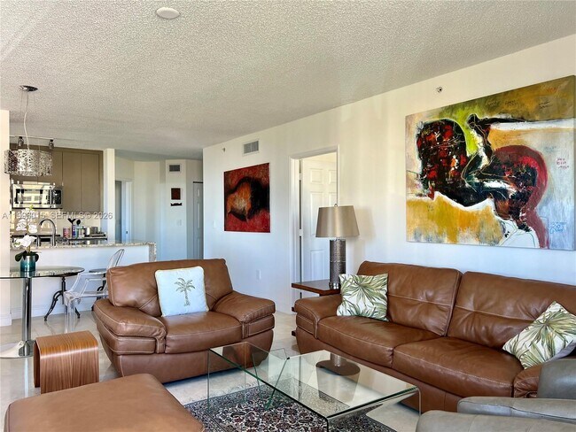 Foto del edificio - 651 Okeechobee Blvd