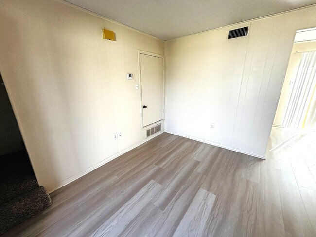 Foto del edificio - 402 S 2nd St