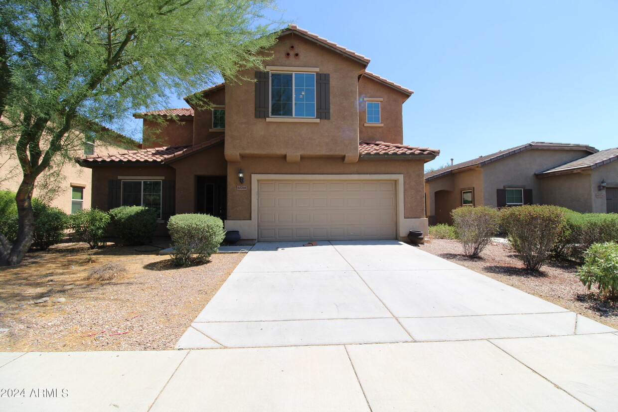 Foto principal - 10769 W Saddlehorn Rd