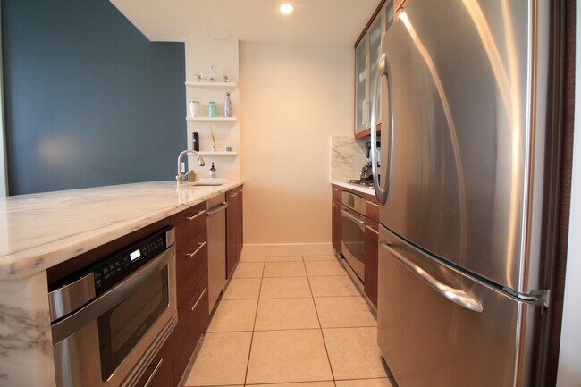 Building Photo - 12 McGuinness Blvd S