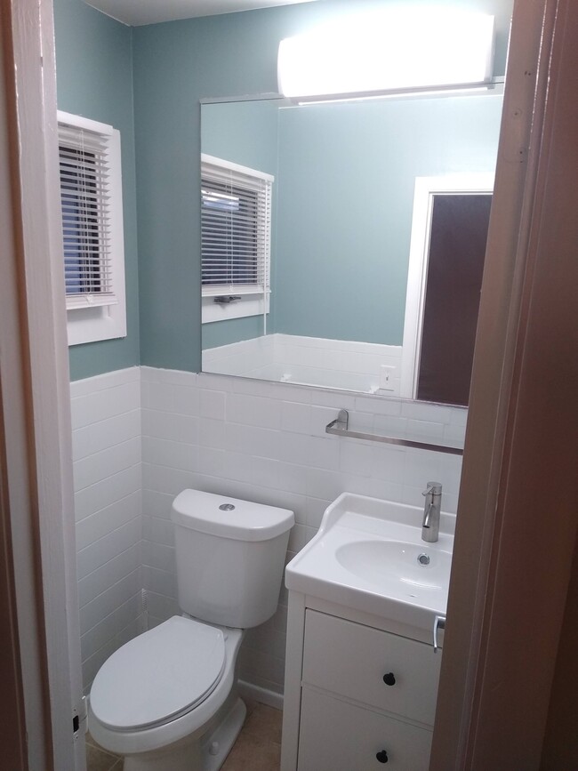 Bathroom - 4847 Tuscarora Rd