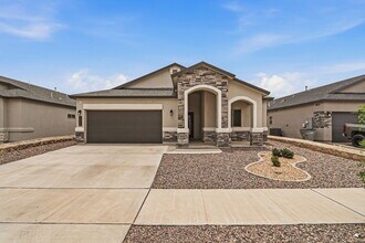 Building Photo - 14740 Mike a Mendoza Ave