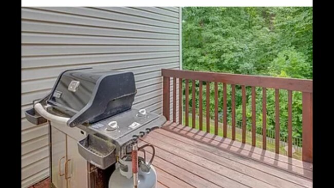 deck - 51 Heritage Oak Way
