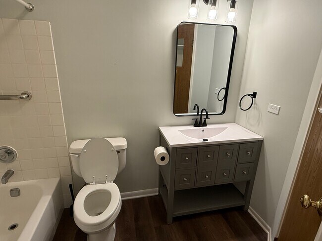 Foto del edificio - 1417 E Wyndham Cir