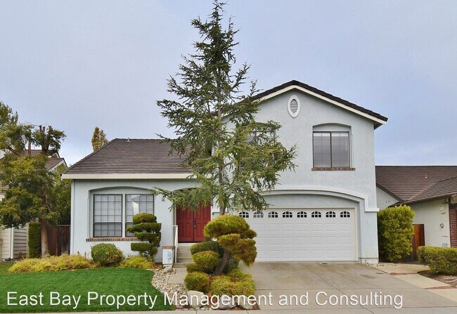 Building Photo - 4 br, 2.5 bath House - 671 Longfellow Dr.