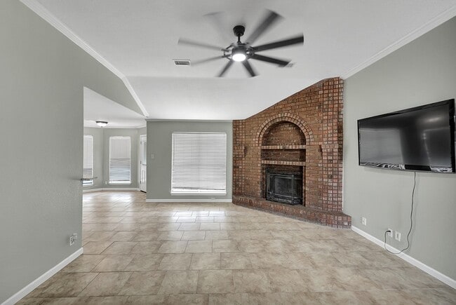 Foto del edificio - 8632 Duke Ave