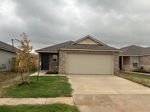 Building Photo - 11804 Annette Dr