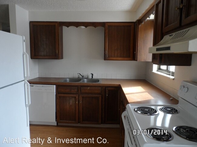 Building Photo - 1611 Warren Ave