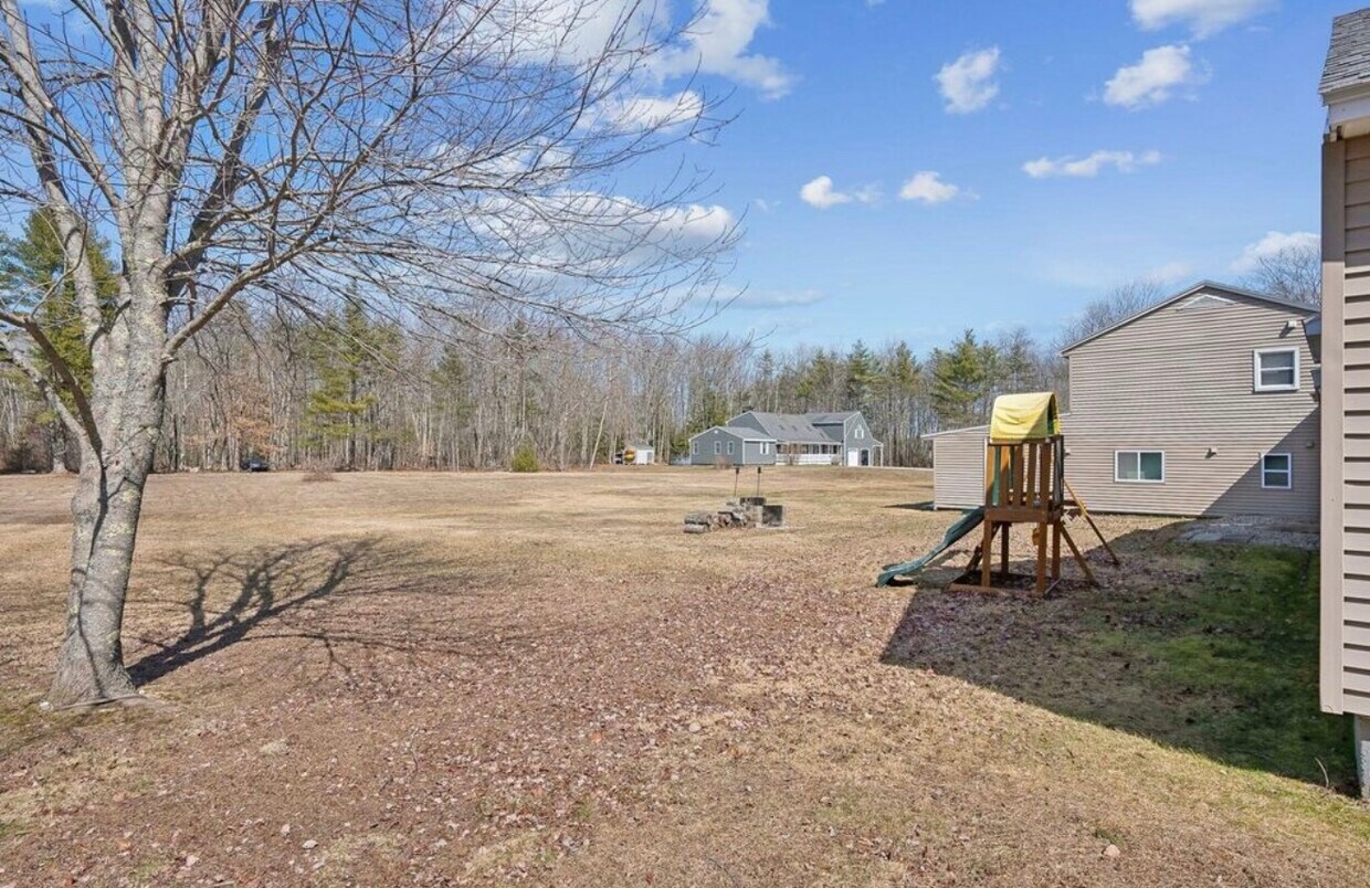 Back Yard - 930 New County Rd