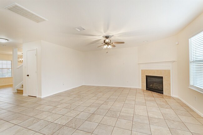 Foto del edificio - 2830 Katy Briar Ln