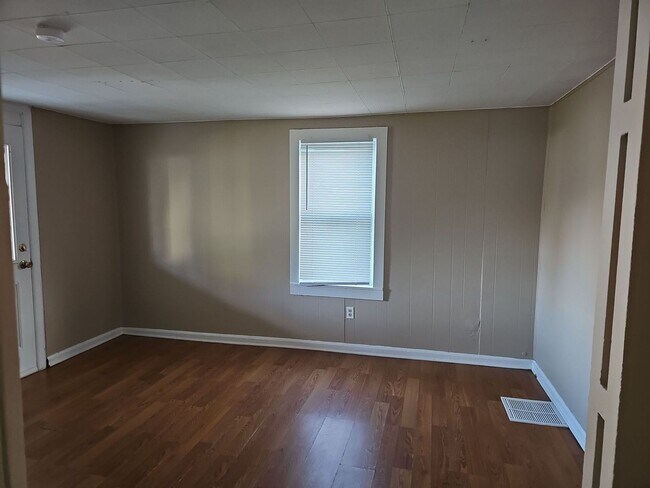 Building Photo - 429 Belle Ave 2BR/1BA (Lindenwald)