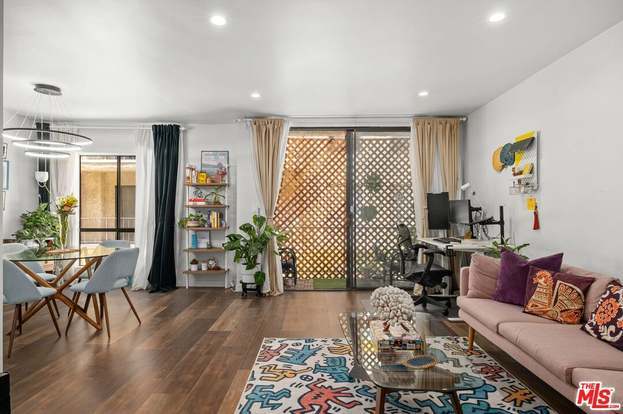 Building Photo - 1750 Camino Palmero St