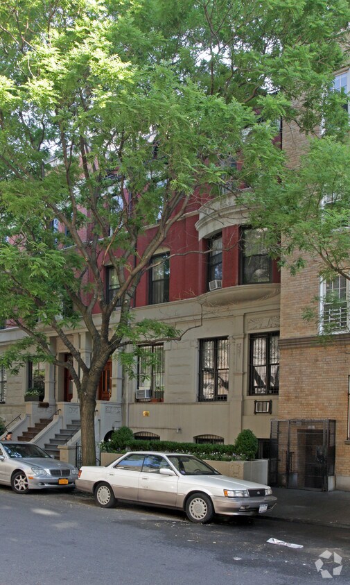 149 - 151 W 82nd St - 149-151 W 82nd St