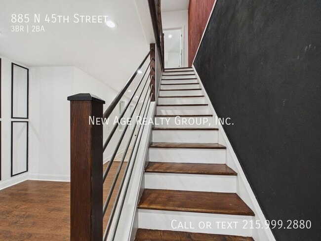 Building Photo - 885 N 45th St