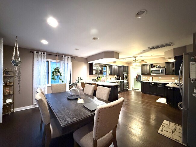 Foto del edificio - 10740 Monitor Ave