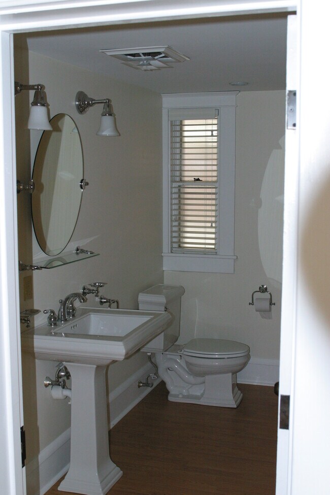 Foto del edificio - 326 College St