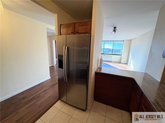 Foto del edificio - 770 Anderson Ave