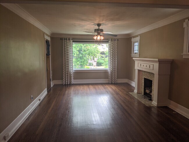 Photo - 635 Garfield St House