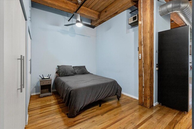 Foto del edificio - 1 bedroom in Chicago IL 60607