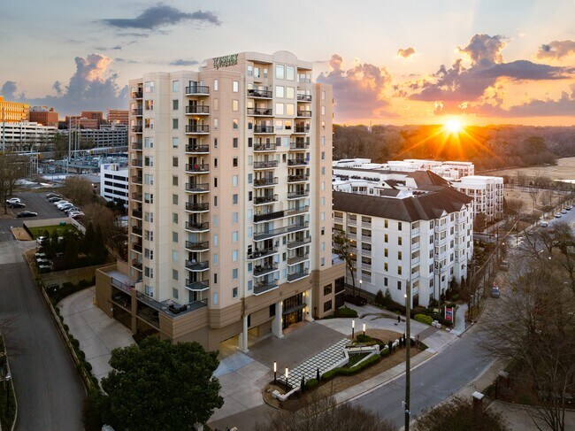 Foto del edificio - Wesley Townsend Apartments at Buckhead