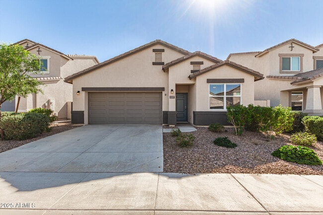 Foto del edificio - 1357 E Chillingham Rd