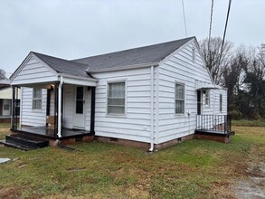 Building Photo - 2920 Archdale Rd