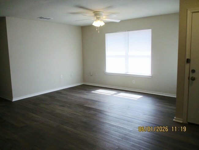 Building Photo - 8164 Marydean Ave