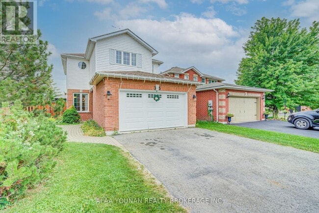 Building Photo - 35 Nightingale Crescent