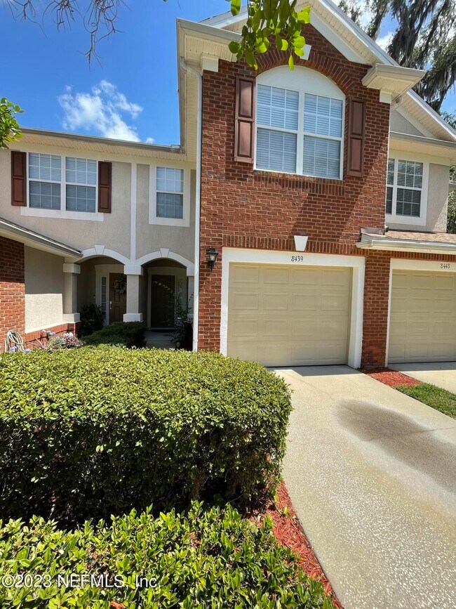 Building Photo - 8439 Twisted Vine Ct
