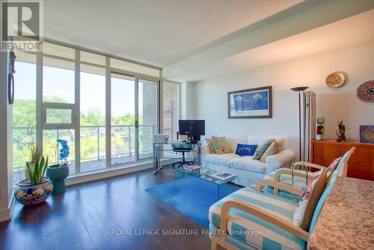 Photo principale - 1638-1638 Bloor St W